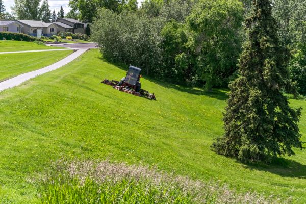 Hillside Mowing in Suwanee